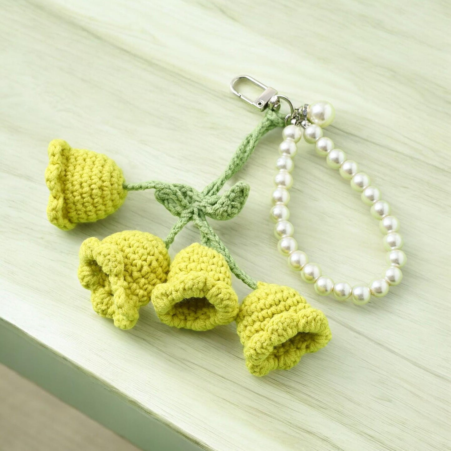 Cute Knitted Flower Pearl Keychain For Girls